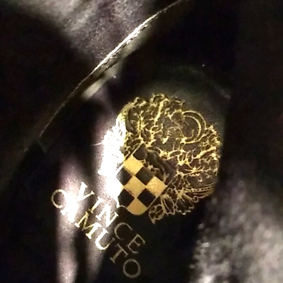 FLASH SALE! Vince Camuto Inside Zip Up Leather Boots W/Gold Hardware Sz.7M - Picture 15 of 16